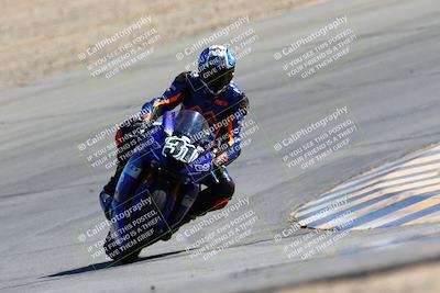 media/Mar-12-2022-SoCal Trackdays (Sat) [[152081554b]]/Turn 10 (130pm)/